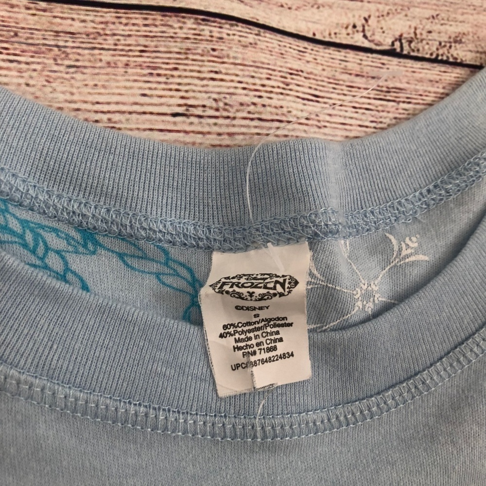 NWOT Disney Frozen Reversible Sweatshirt Size S - Picture 3 of 5